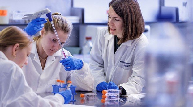 Inside NV Genetics Laboratory